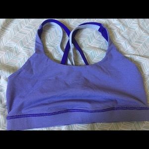 Lululemon sports bra